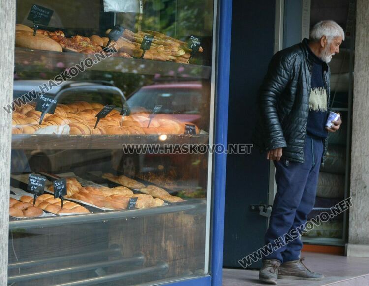 С 20 стотинки поскъпна хлябът в Хасково, задържат цената на закуските