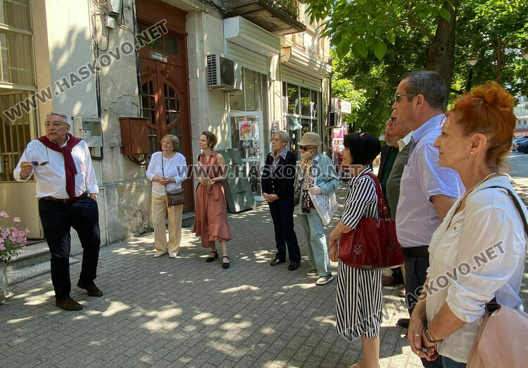 Паметна плоча на Георги Чонев ще напомня на Хасково за отминали времена на ценности и чест