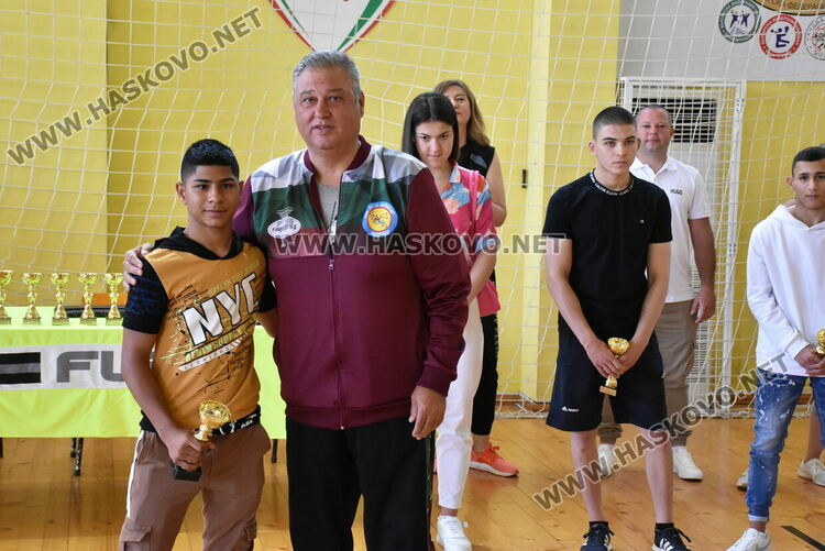 Наградиха 10-те най-добри спортисти на Спортното училище