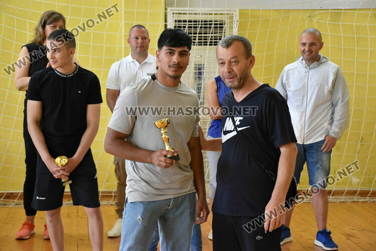 Наградиха 10-те най-добри спортисти на Спортното училище