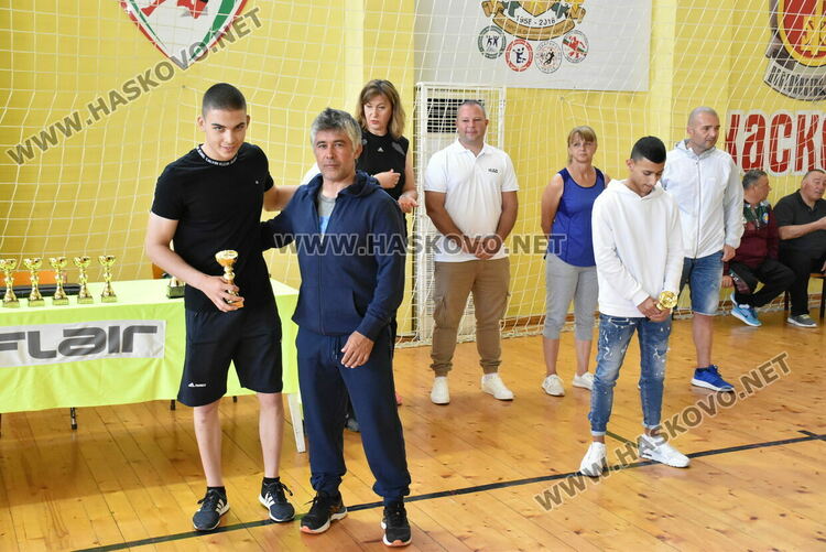 Наградиха 10-те най-добри спортисти на Спортното училище