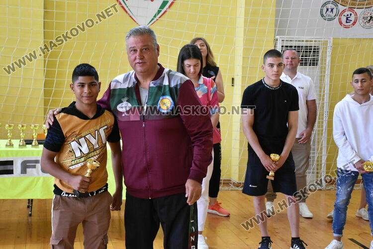 Наградиха 10-те най-добри спортисти на Спортното училище