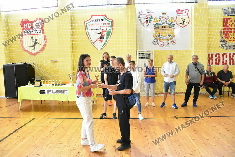 Наградиха 10-те най-добри спортисти на Спортното училище