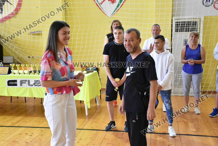 Наградиха 10-те най-добри спортисти на Спортното училище