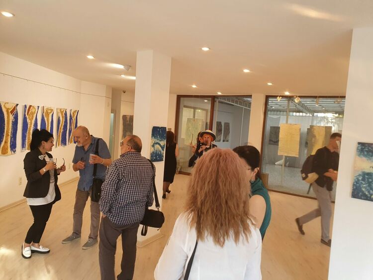 Галерия "Резонанс" представя изложбата на Иван Генов "А ти не бе до мен"