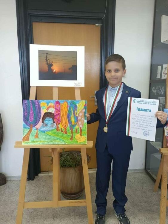 Пет отличия за художниците и фотографите в Международният детски фестивал на изкуствата „Млади таланти”