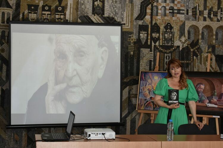 Мира Добрева разказа в Асеновград за столетниците на България 