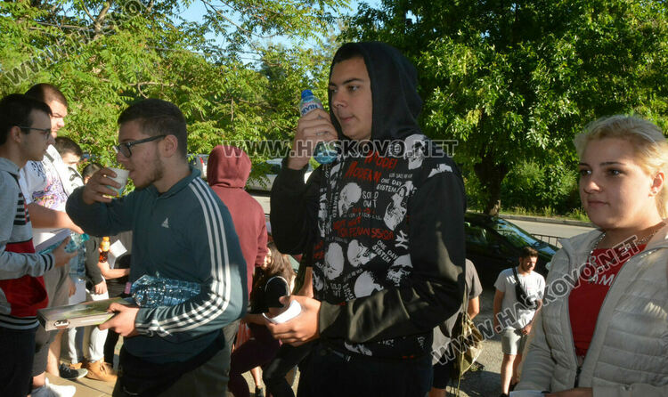 Най-много зрелостници избраха английски език за втората матура в Хасковско