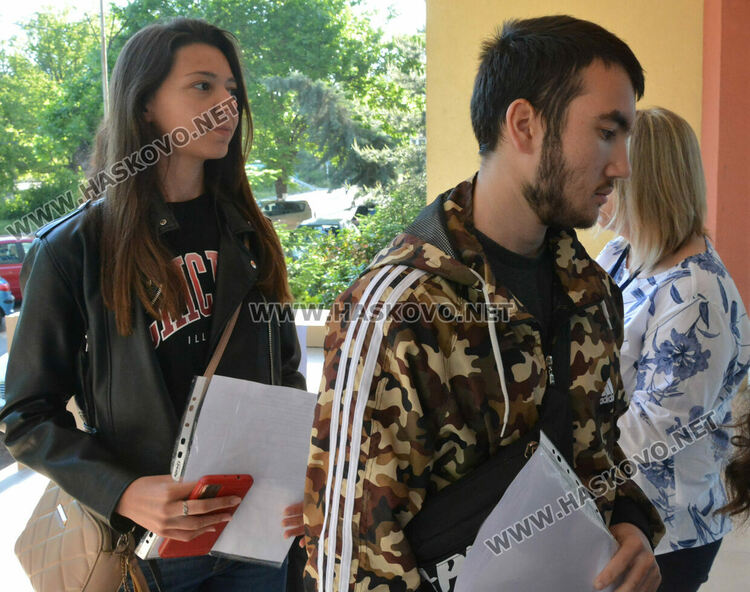 Най-много зрелостници избраха английски език за втората матура в Хасковско