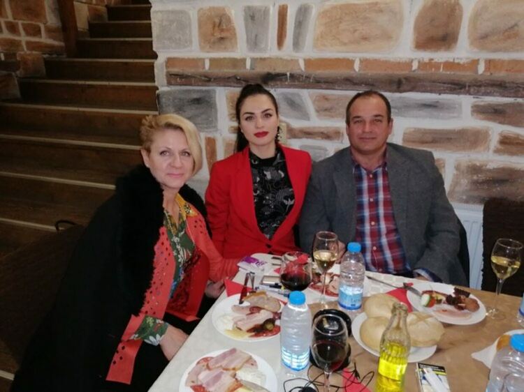 Ана Сиракова на 50: "Бъдете позитивни!"