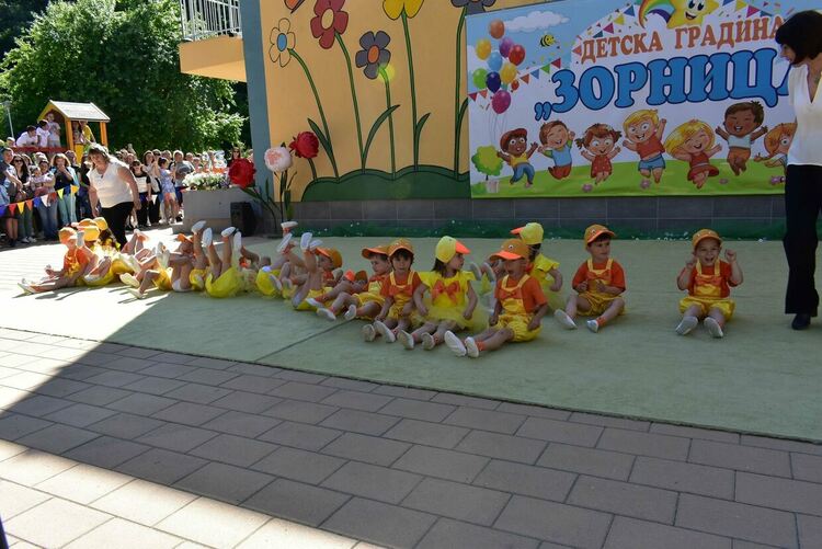 ДГ "Зорница" отбеляза своя 35-ти рожден ден 