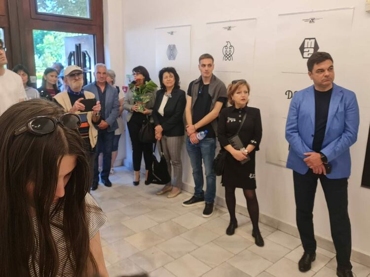  Художествена галерия „Петко Чурчулиев“ отбеляза 60-годишен юбилеи с изложбата „Запазена ма®ка – Димитровград и Хасково“