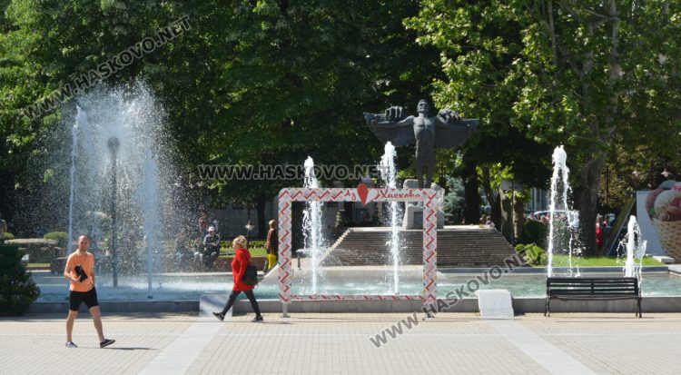 Предимно слънчево и топло в понеделник