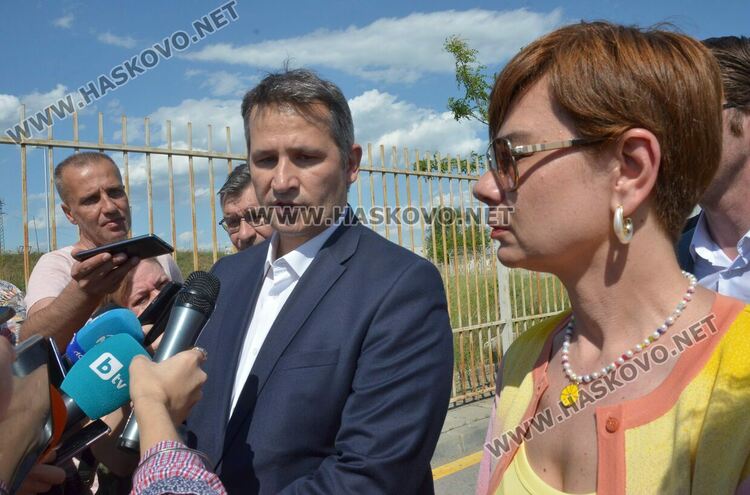 Държавата разбива частния монопол по проверките на плодовете и зеленчуците на границата с Турция