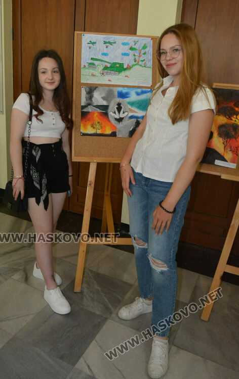 В Хасково наградиха победителите в конкурса „С очите си видях бедата“