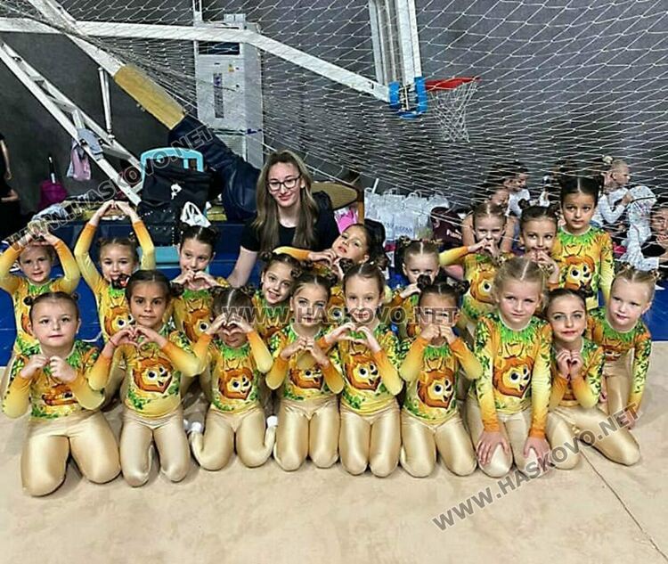 Пълен комплект медали за гимнастичките на „Аида“ от Зоналната Гимнастрада в Пловдив