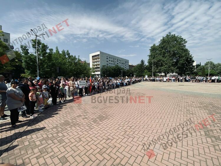 Димитровград чества празника на Светите братя Кирил и Методий, на българската азбука, просвета и култура