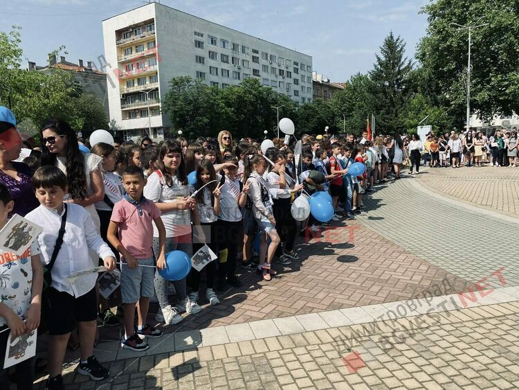 Димитровград чества празника на Светите братя Кирил и Методий, на българската азбука, просвета и култура