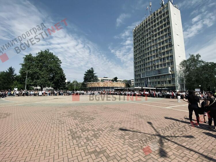 Димитровград чества празника на Светите братя Кирил и Методий, на българската азбука, просвета и култура