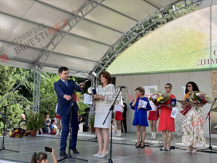 Димитровград чества празника на Светите братя Кирил и Методий, на българската азбука, просвета и култура