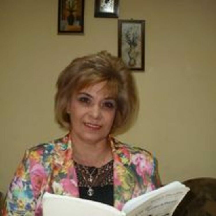 Виолета Михова