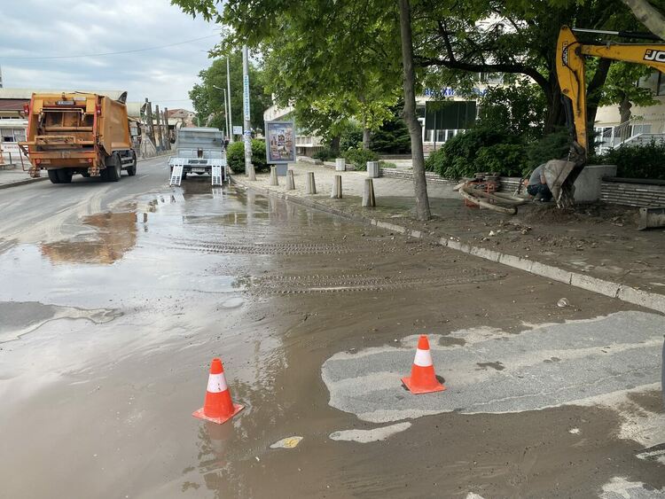 Авария остави улиците “Стара планина” и “Оборище” без вода