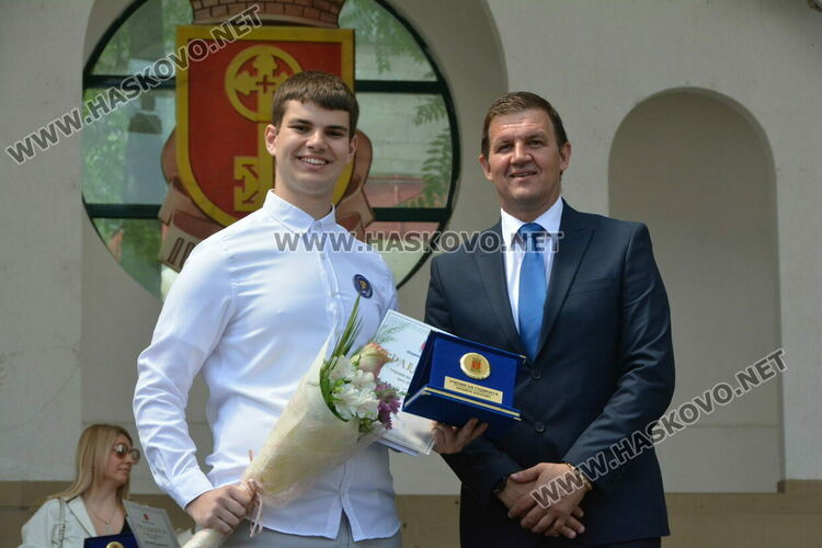 Пъстро шествие огласи Хасково на 24 -ти май