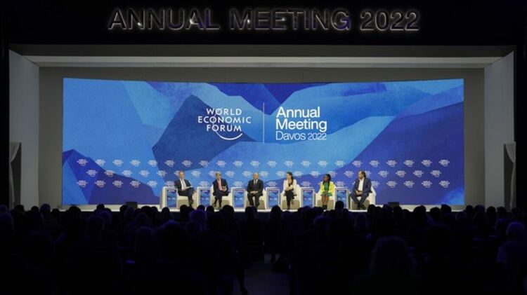 Сорос в Давос: Руската инвазия в Украйна може да бъде началото на Третата световна война