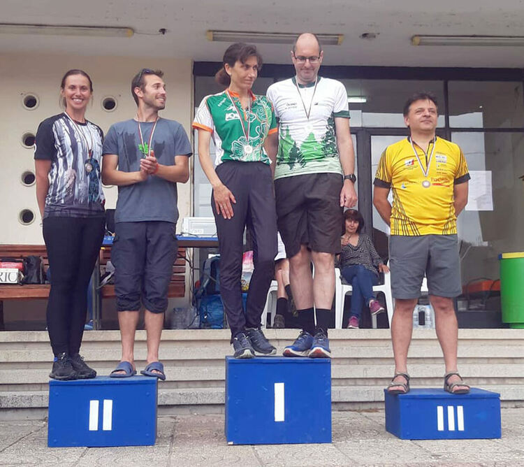 4 медала за семейство Делчеви от състезание по ориентиране