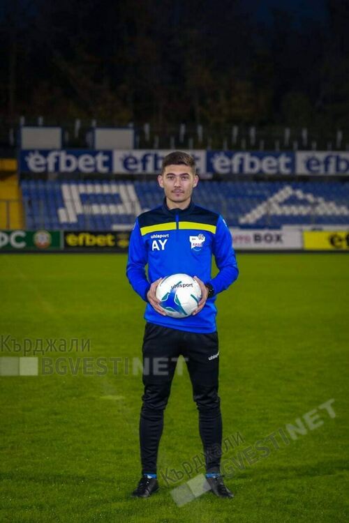 Ашкън Йосреф