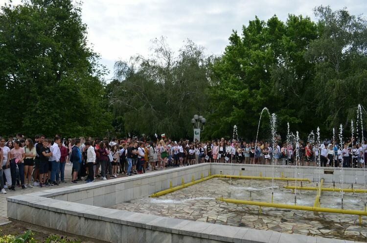 Първомайските ученици отбелязаха тържествено 24 май