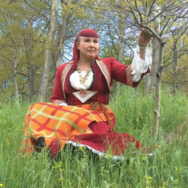 Родопският славей Златина Узунова кани на грандиозен концерт-спектакъл в РДТ. Голямата народна певица празнува 60-годишен юбилей