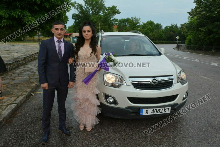 Абитуриентите на Спортното училище сложиха край на сезона на баловете