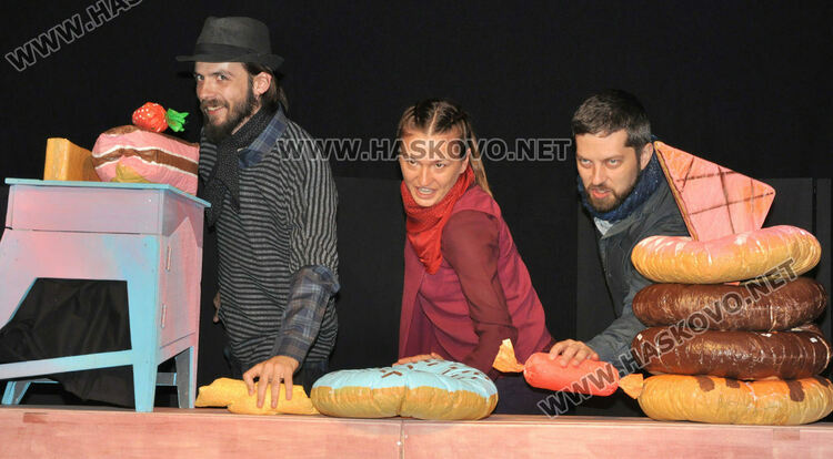 Хасковският театър представя „Хензел и Гретел“  на фестивала „Михаил Лъкатник“