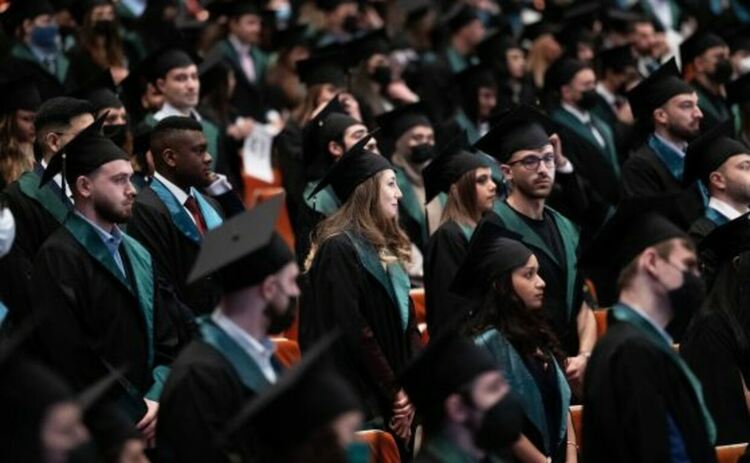 Държавата ще плати следването на студенти срещу договор за работа в БДЖ, Български пощи, НЕК, Автомагистрали