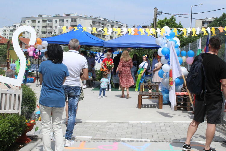 Дневният център за подкрепа на деца с увреждания и техните родители стана на 2 г.