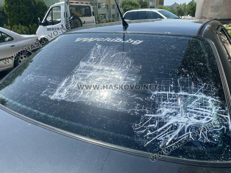 Градушката и дъждът в Хасковско унищожиха реколта, счупени са керемиди и стъкла