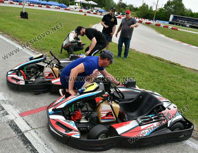 Стартира 24-часово състезание на картинг пистата в Хасково