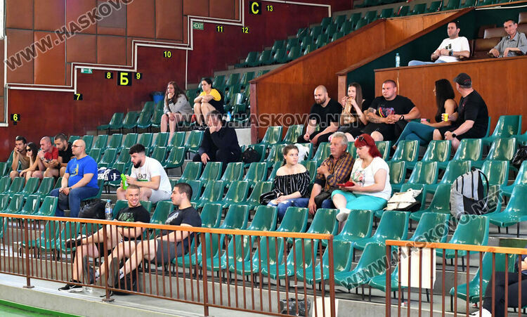 Хасково е домакин на Държавното първенство по вдигане от лег