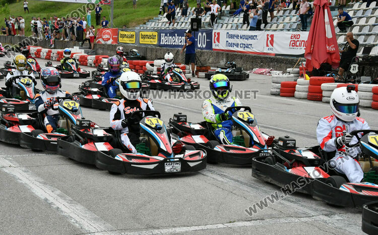 Стартира 24-часово състезание на картинг пистата в Хасково