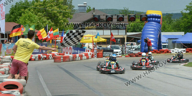 Българо-италиански отбор и тим от Франция са победители в картинг състезанието в Хасково