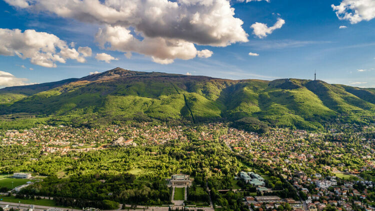 До 32 градуса в неделя, но с възможни валежи от дъжд