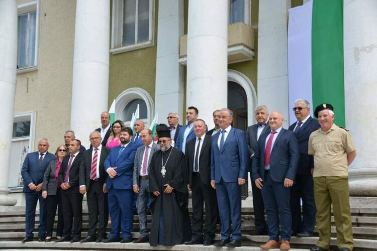 Заря, Графа и цветно настроение за празника на Асеновград (снимки)