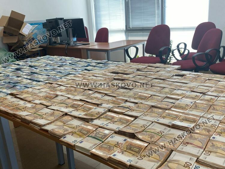 Контрабанда на 1, 6 млн. евро, разкрита на ГКПП Капитан Андрево за 24 часа 