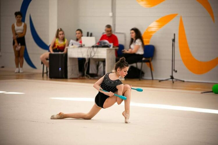 Призови места и две индивидуални отличия за гимнастичките на „Калия“ от Фрезколиада