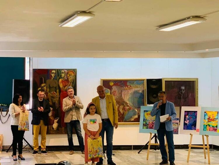 8 млади художници от Хасково с награди от конкурс и фестивал