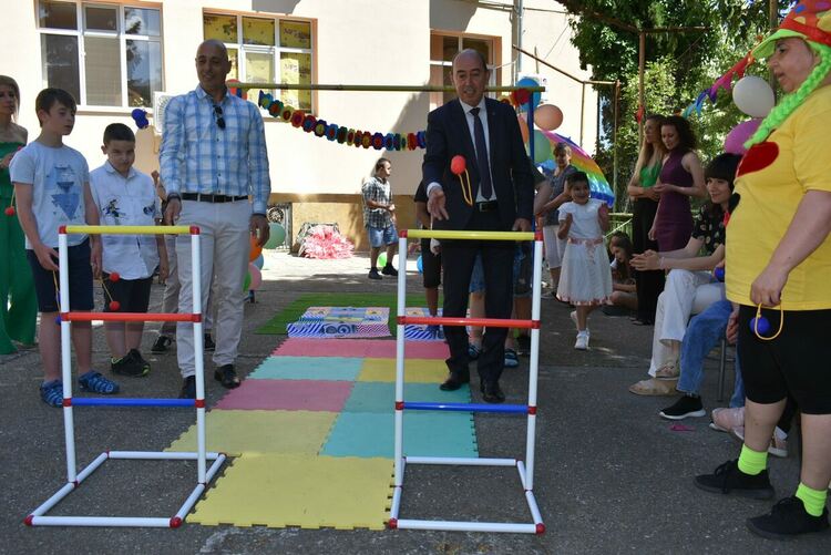 „Дневен център за деца с увреждания“ в Асеновград празнува 13-ти рожден ден 