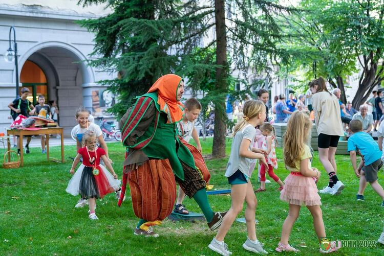 Радост, веселие и емоции за малките деца в центъра на града