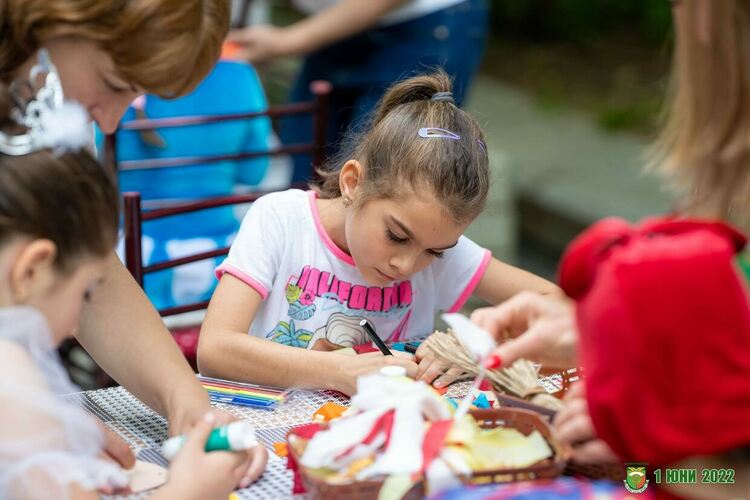 Снимка: Фото книгата на Евга