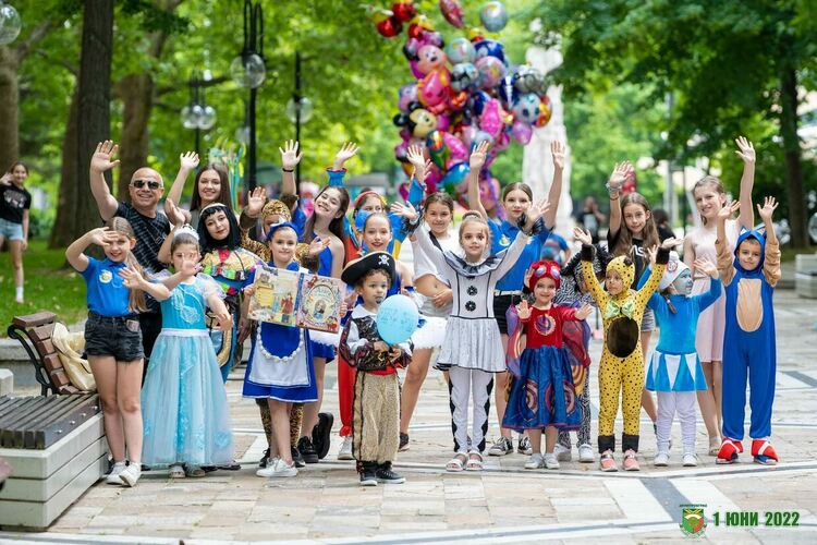 Снимка: Фото книгата на Евга